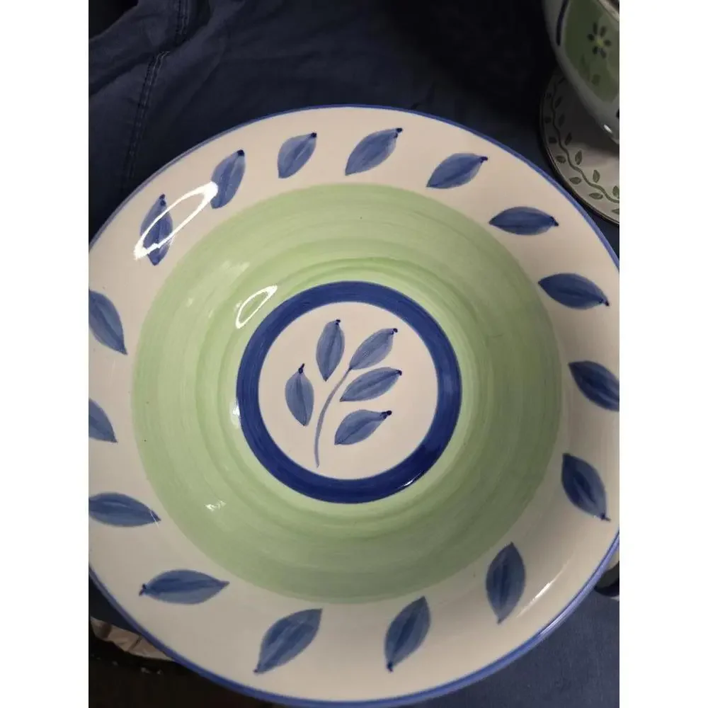 Set of 10 Williams-Sonoma Tournesol collection with Colander, Serving Bowl